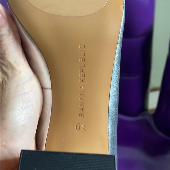 Banana Republic Metallic Silver Block Heel Loafer - Picture 11 of 12